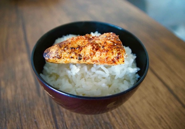 「ふくやの焼き明太子と白いご飯で作る福岡地元民の最高の朝食」のアイキャッチ画像